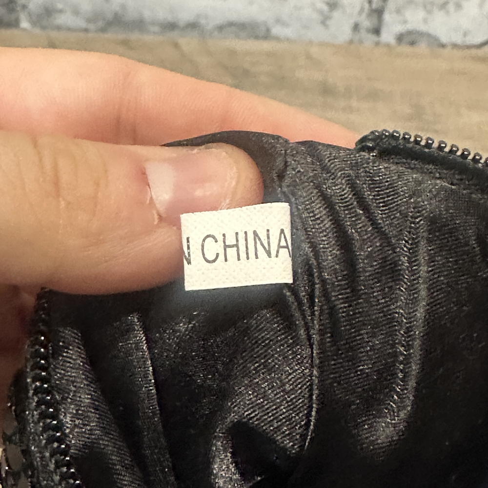 EUC Cruise Club Black Sequin Wristlet Clutch Purse - Picture 6 of 8